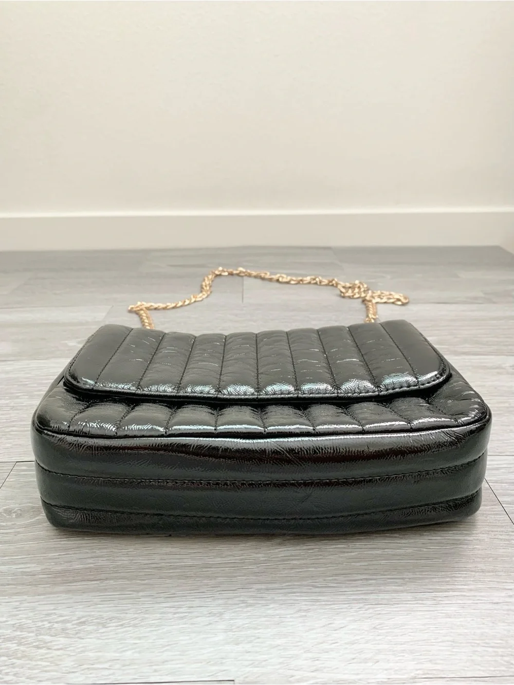 Forever 21 Black Faux Leather Quilted Chain Magnetic Crossbody Bag